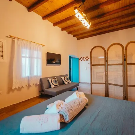 Kythera Secrets Apartment Viaradika