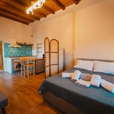 Kythera Secrets Apartment